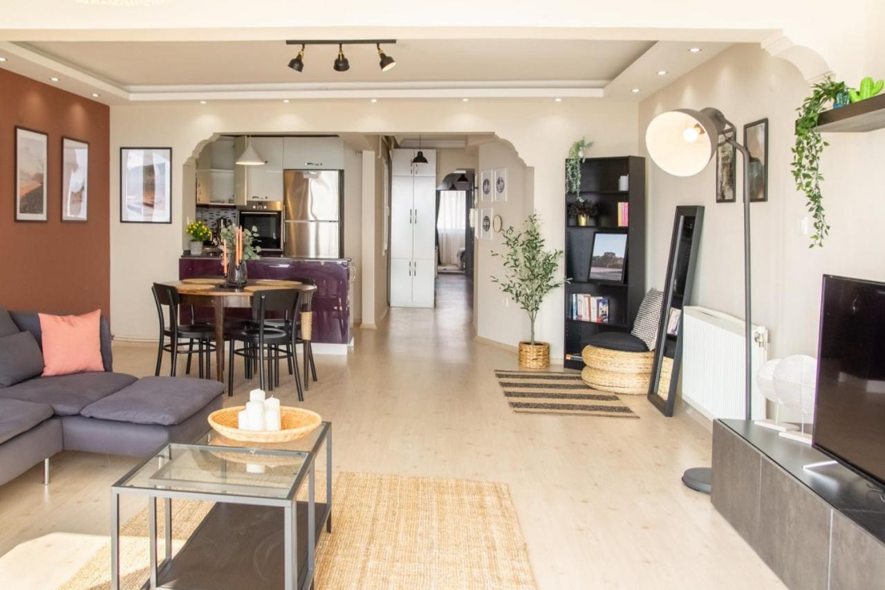 Exceptional Flat With Gorgeous Sea View In Izmir 아파트 외부 사진